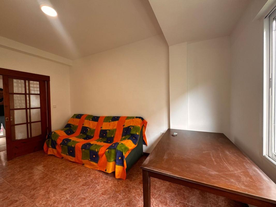 Sale of apartment in Piso en Calle Poeta Zorrilla s/n, Carolinas Bajas, Alicante / Alacant, Alicante
photo 3