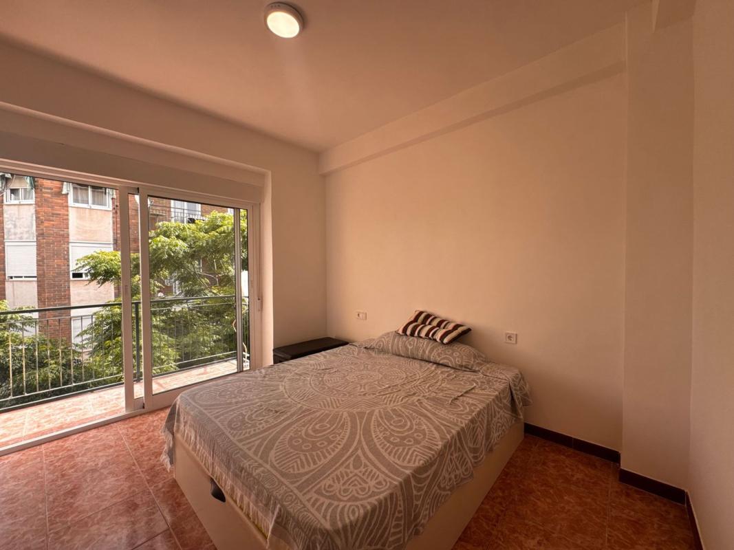 Sale of apartment in Piso en Calle Poeta Zorrilla s/n, Carolinas Bajas, Alicante / Alacant, Alicante
photo 5