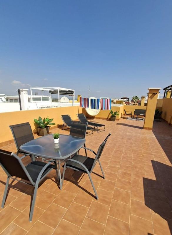 Sale of apartment in Piso en Zona Lago - Los Almendros, Orihuela, Orihuela
photo 1