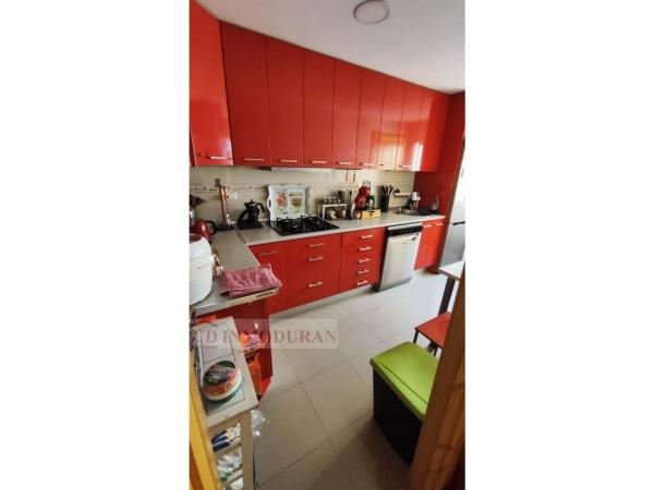 Venta de piso en Piso en Calle Alonso Cano, Carolinas Altas, Alicante / Alacant, Alicante / Alacant
thumbnail 2