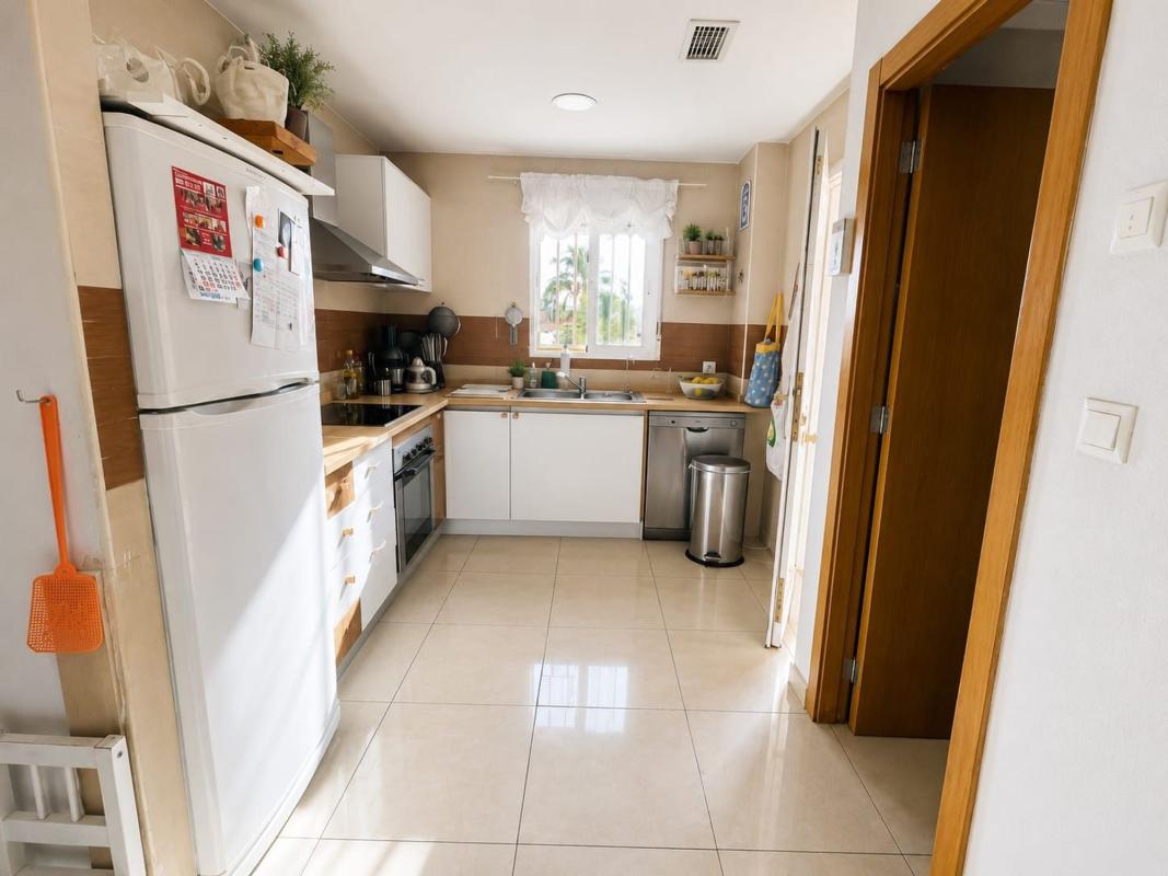 Sprzedaż szeregowego domku w  Chalet adosado en Calle Venecia, Montepinar-La Aparecida-Raiguero, Orihuela , Orihuela photo 4