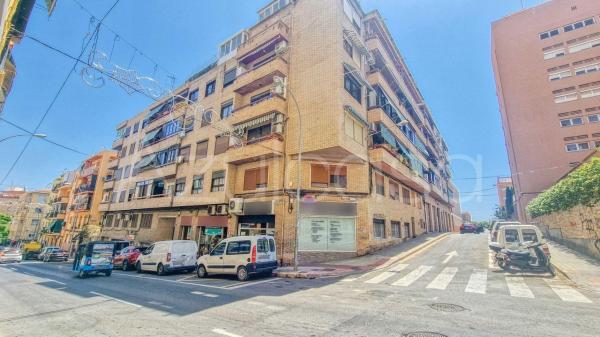 Квартира на продажу на Piso en Calle Aureliano Ibarra, Campoamor, Alicante / Alacant, Аликанте / Алакант photo 1
