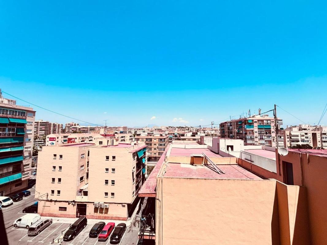 Venta de piso en Piso en Carolinas Altas, Alicante / Alacant, Alicante / Alacant
 photo 3