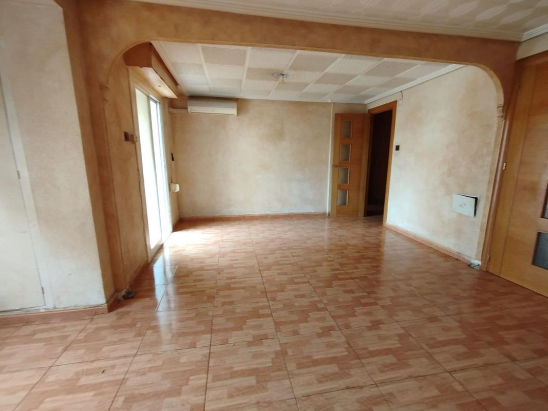Venta de piso en Piso en Calle Mariano Benlliure, Reina Victoria-Miguel Hernández, Elche / Elx, Elche / Elx
photo 2