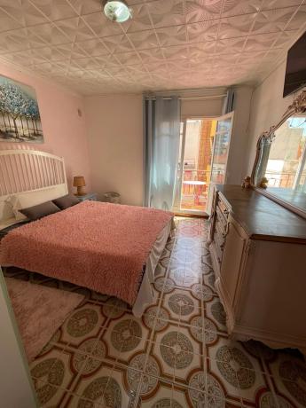 Piso en venta en Piso en Calle de Sant Mateu, Plà del Bon Repòs-La Goteta, Alicante / Alacant, Alicante / Alacant thumbnail 2