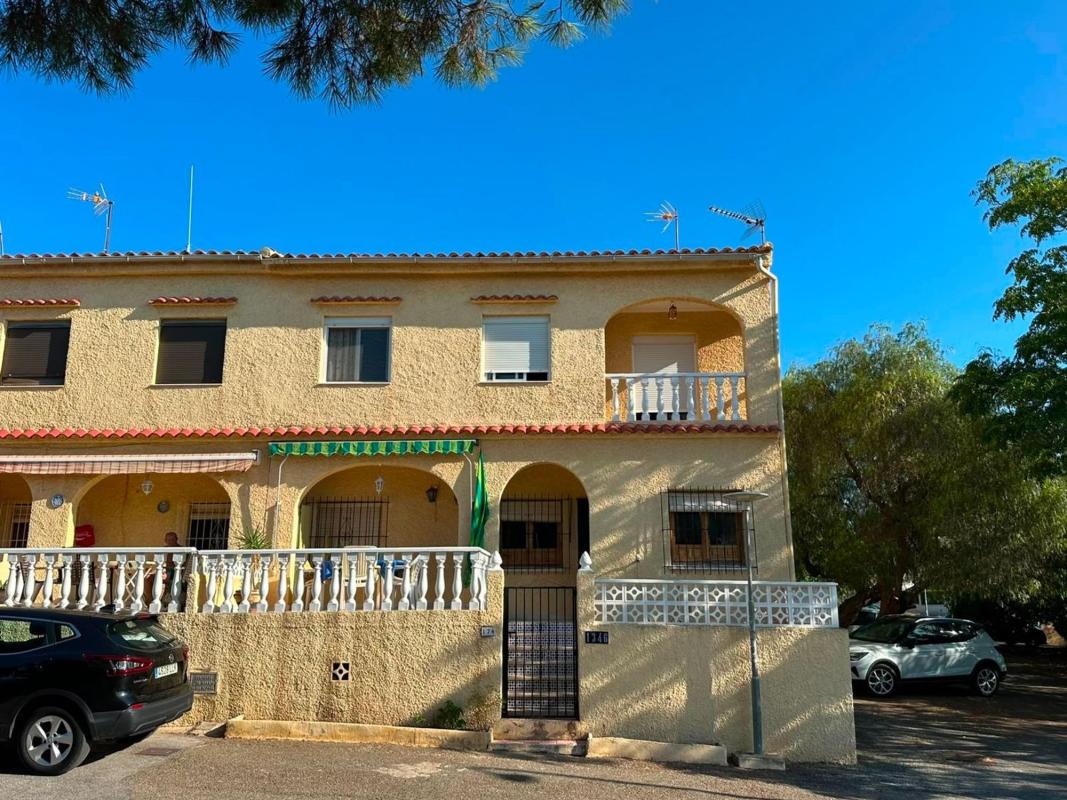 Sale of independent chalet in Chalet pareado en San Fulgencio, San Fulgencio
photo 1
