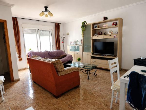 Четырехквартирный дом на продажу на Chalet adosado en Calle Pa Libertad -2, 22, Algorfa , Алгорфа photo 1