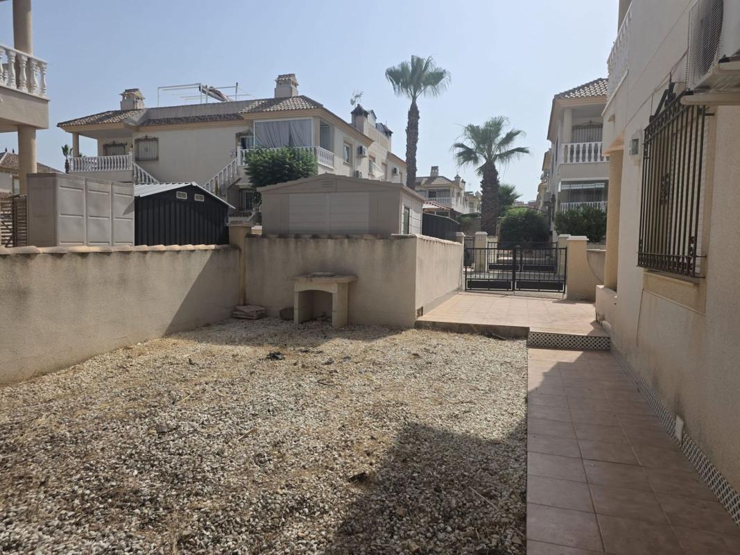 Sale of apartment in Piso en Villamartín, Orihuela, Orihuela
photo 3
