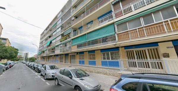 Sprzedaż mieszkania w Piso en Calle Doctor Sapena, Plà del Bon Repòs-La Goteta, Alicante / Alacant, Alicante / Alacant
photo 1