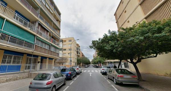 Sprzedaż mieszkania w Piso en Calle Doctor Sapena, Plà del Bon Repòs-La Goteta, Alicante / Alacant, Alicante / Alacant
thumbnail 3