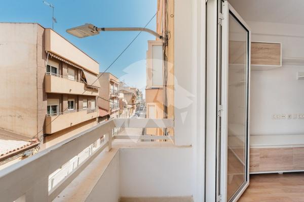 Piso en venta en Piso en Calle Doctor Buades, Carolinas Altas, Alicante / Alacant, Alicante / Alacant photo 4