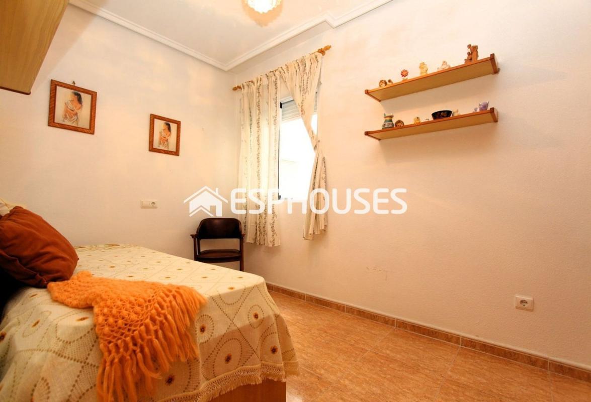 Sprzedaż mieszkania w Piso en Zona Pueblo, Guardamar del Segura, Guardamar del Segura
 photo 5