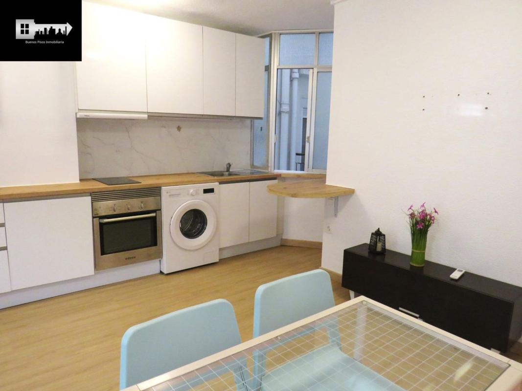 Venta de piso en Piso en Benalúa, Alicante / Alacant, Alicante / Alacant
 photo 3