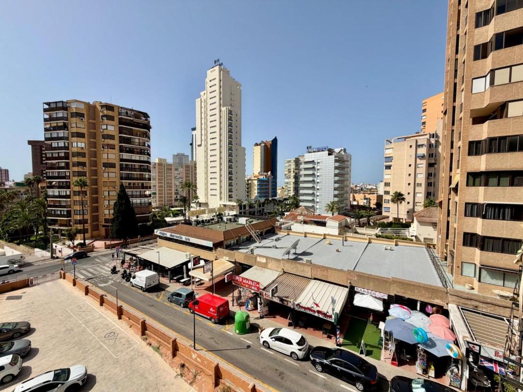 Продажа квартиры на Piso en Calle Mirador, Pueblo Levante, Benidorm, Бенидорм
photo 1