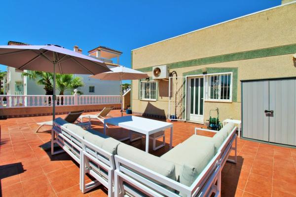 Ático en venta en  Ático en Calle Tomás Bretón, 45, Villamartín, Orihuela, Orihuela photo 4