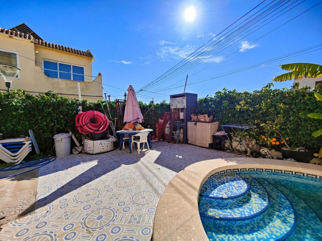 Sale of townhouse in Chalet adosado en Avenida de Levante, Centro, San Miguel de Salinas , San Miguel de Salinas photo 3