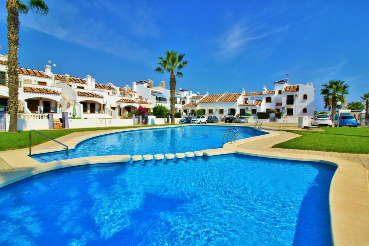 Sale of apartment in Piso en Calle la Boheme, 17, Villamartín, Orihuela, Orihuela
photo 1