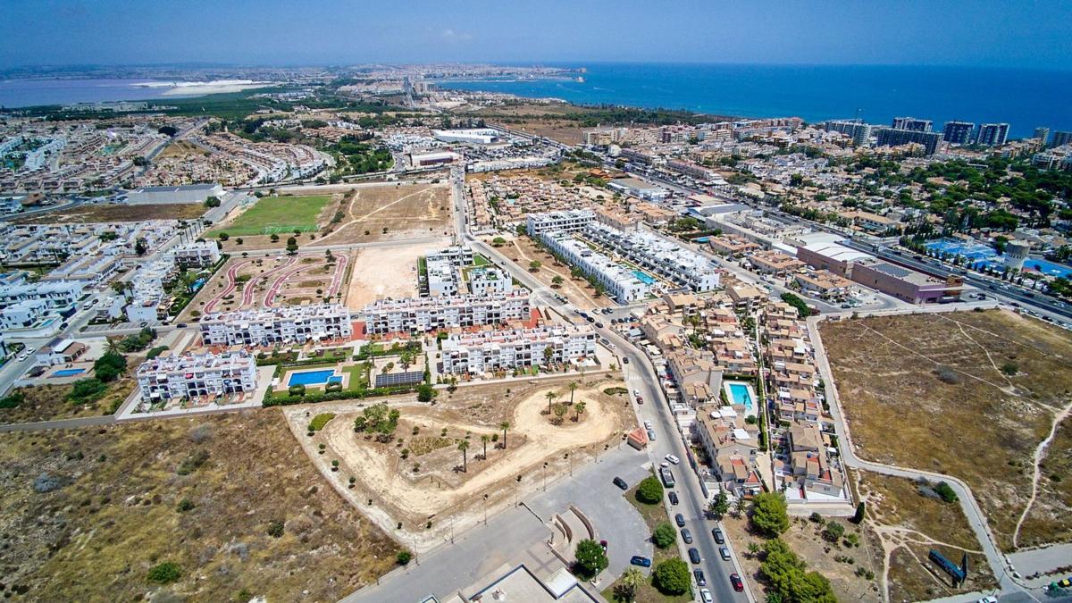 Sale of apartment in Piso en Urbanització Pau 20 Villa Rosa Camp, Horizonte - La Campana, Orihuela, Orihuela
photo 5