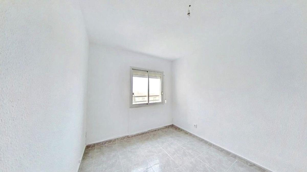 Venta de piso en Piso en Virgen del Remedio - Parque lo Morant, Alicante / Alacant, Alicante / Alacant
photo 4
