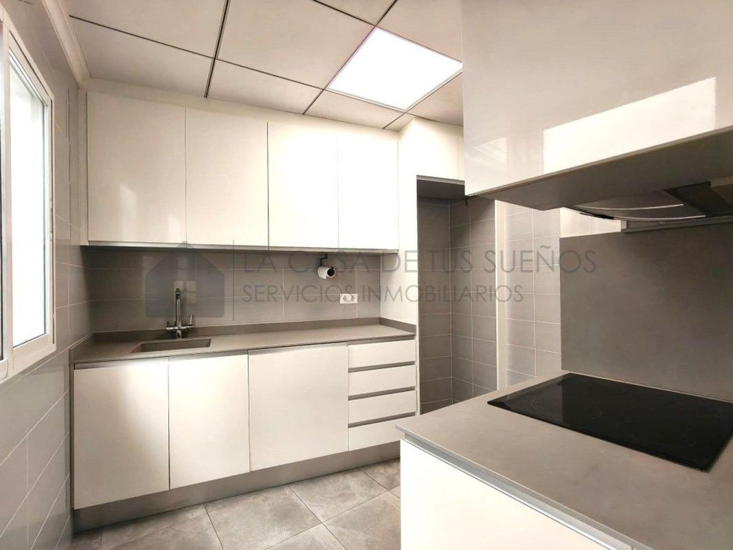 Продажа отдельного шале в Casa o chalet independiente en Calle Lirio, Sax, Сакс photo 3