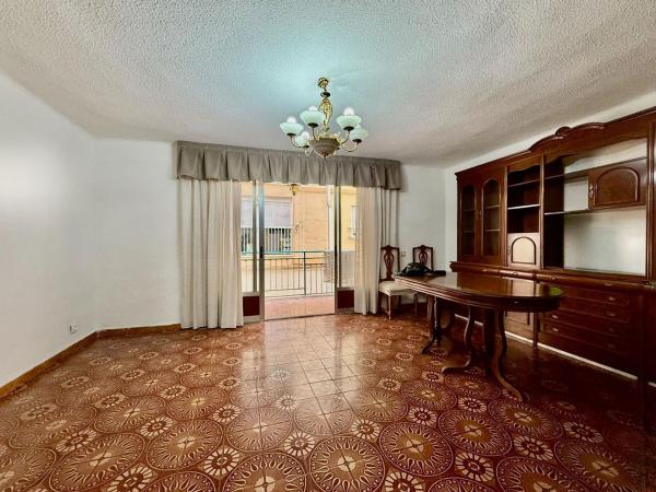 Venta de piso en Piso en Centro Urbano, Benidorm, Benidorm
 photo 1