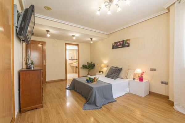 Ático en venta en Ático en Calle Ventarich, 9, Raval de Santa Teresa-El Asilo, Elche / Elx, Elche / Elx photo 1