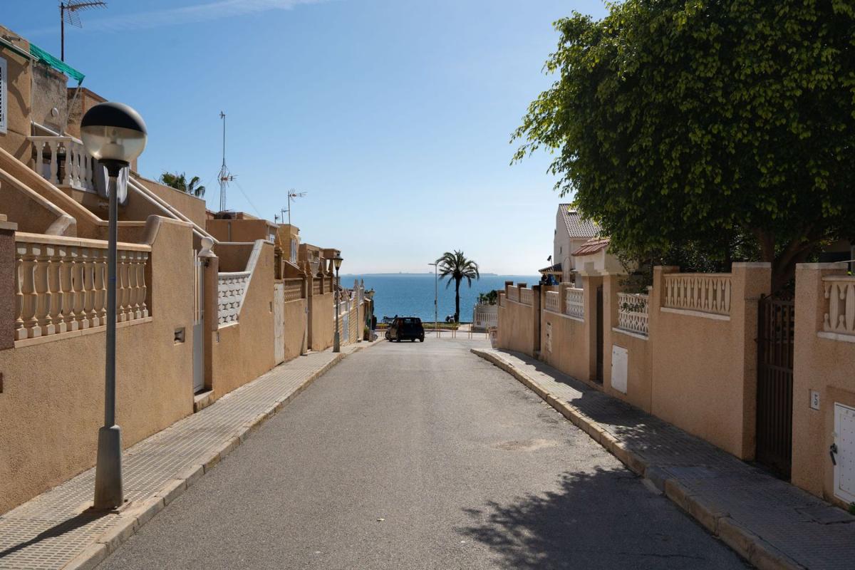 Продажа квартиры на Piso en Calle Roma, Calas de Santa Pola este, Santa Pola, Санта Пола
photo 4