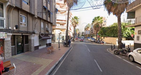 Venta de piso en Piso en Calle Amadeo de Saboya, Carolinas Altas, Alicante / Alacant, Alicante / Alacant
thumbnail 3