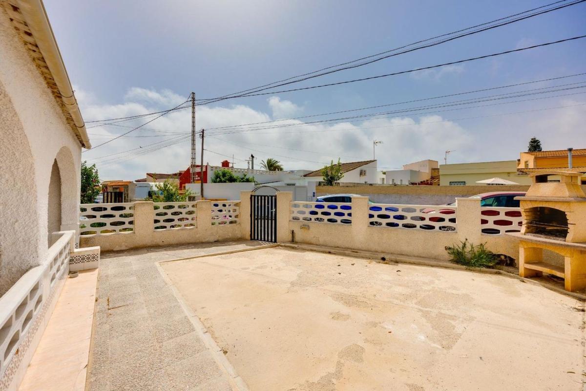 Venta de chalet adosado en Chalet adosado en Avenida de la Luz, Monte Zenia, Orihuela , Orihuela photo 5