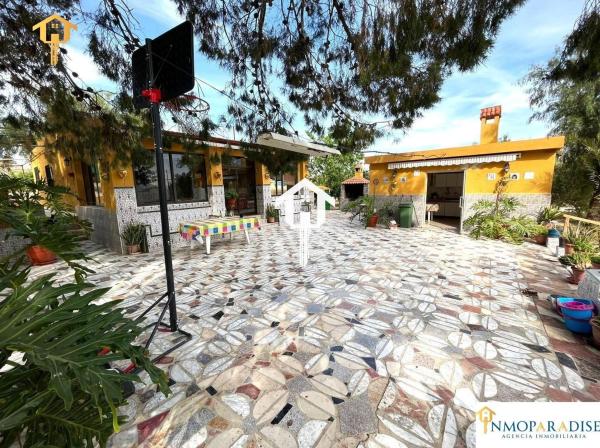 Chalet wolnostojący na sprzedaż w  Casa o chalet independiente en Calle Santa Anna, 12, Raval de Santa Teresa-El Asilo, Elche / Elx, Elche / Elx photo 1