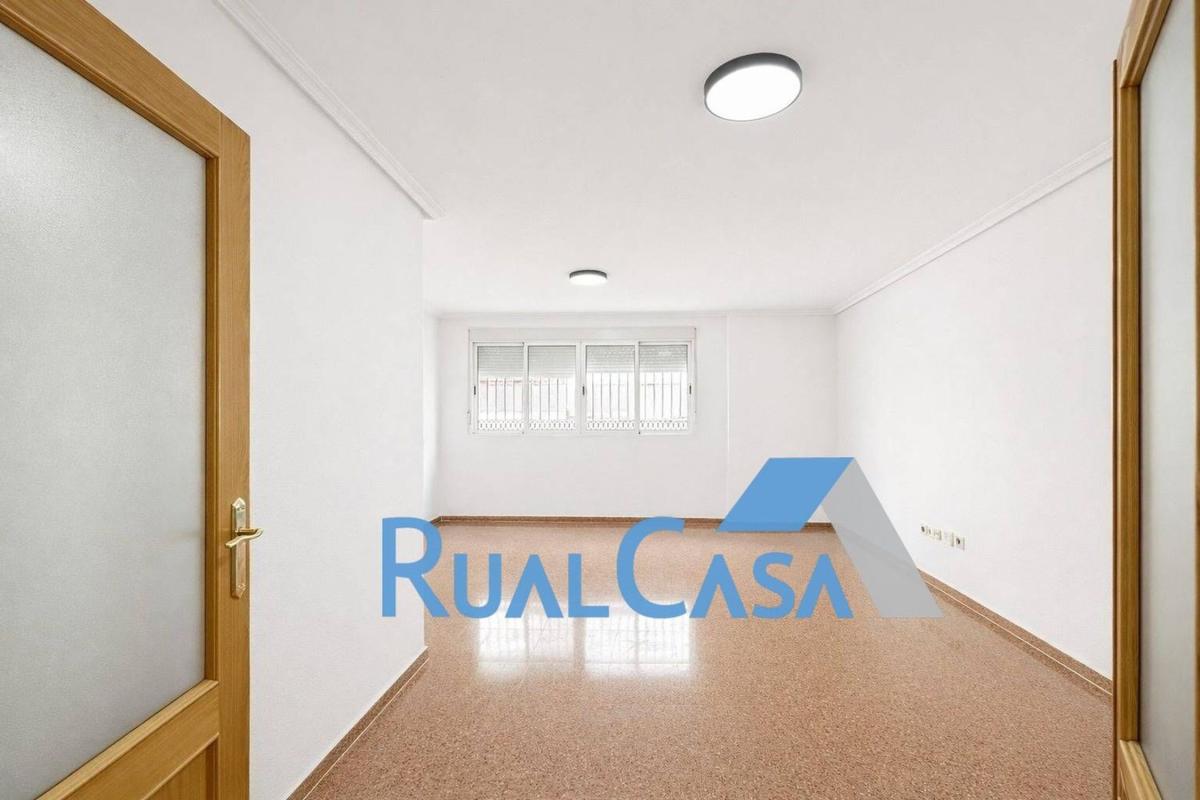 Продажа квартиры на Piso en Centro, San Vicente del Raspeig, Сан-Висенте-дель-Распейг
photo 1