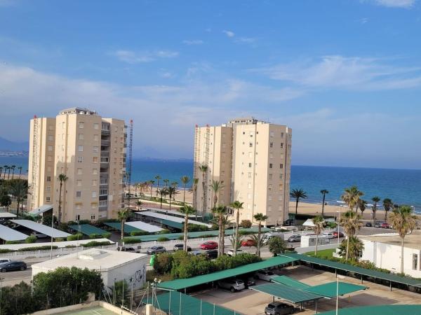 Sale of flat in Piso en Calle Músico Agustín Bertomeu, El Palmeral-Urbanova-Tabarca, Alicante / Alacant, Alicante
 photo 1