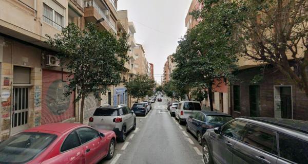 Sprzedaż mieszkania w Piso en Calle Maestro Gaztambide, Mercado, Alicante / Alacant, Alicante / Alacant
 photo 2