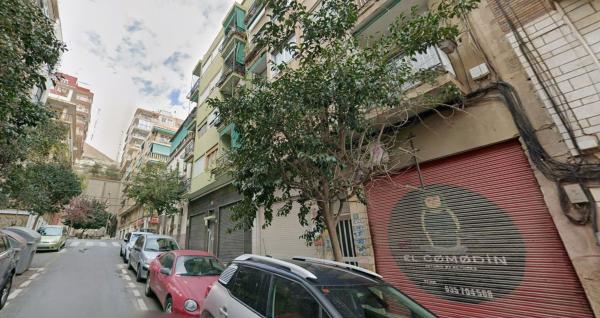 Sprzedaż mieszkania w Piso en Calle Maestro Gaztambide, Mercado, Alicante / Alacant, Alicante / Alacant
 photo 3