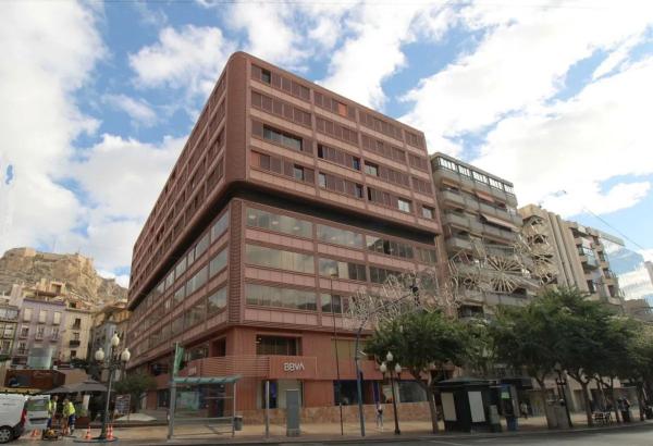 Venta de piso en Piso en Rambla de Méndez Núñez, 40, Casco Histórico-Santa Cruz, Alicante / Alacant, Alicante / Alacant
photo 1
