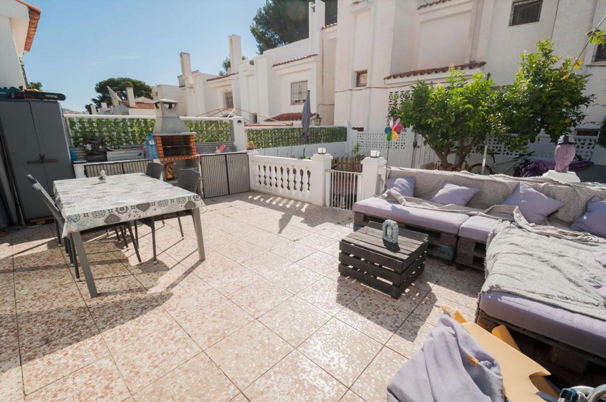 Sprzedaż niezależnego domku jednorodzinnego w  Casa o chalet independiente en Gargasindi, Calpe, Kalpe photo 2
