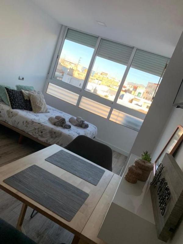 Venta de piso en Piso en Poeta Vila y Blanco, 4, Ensanche-Diputación, Alicante / Alacant, Alicante / Alacant
photo 1
