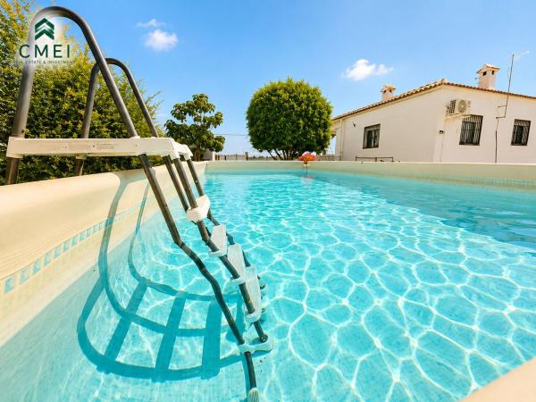Terraced house for sale at Chalet adosado en Vereda de los Cubos, 47, Callosa de Segura , Callosa de Segura thumbnail 2