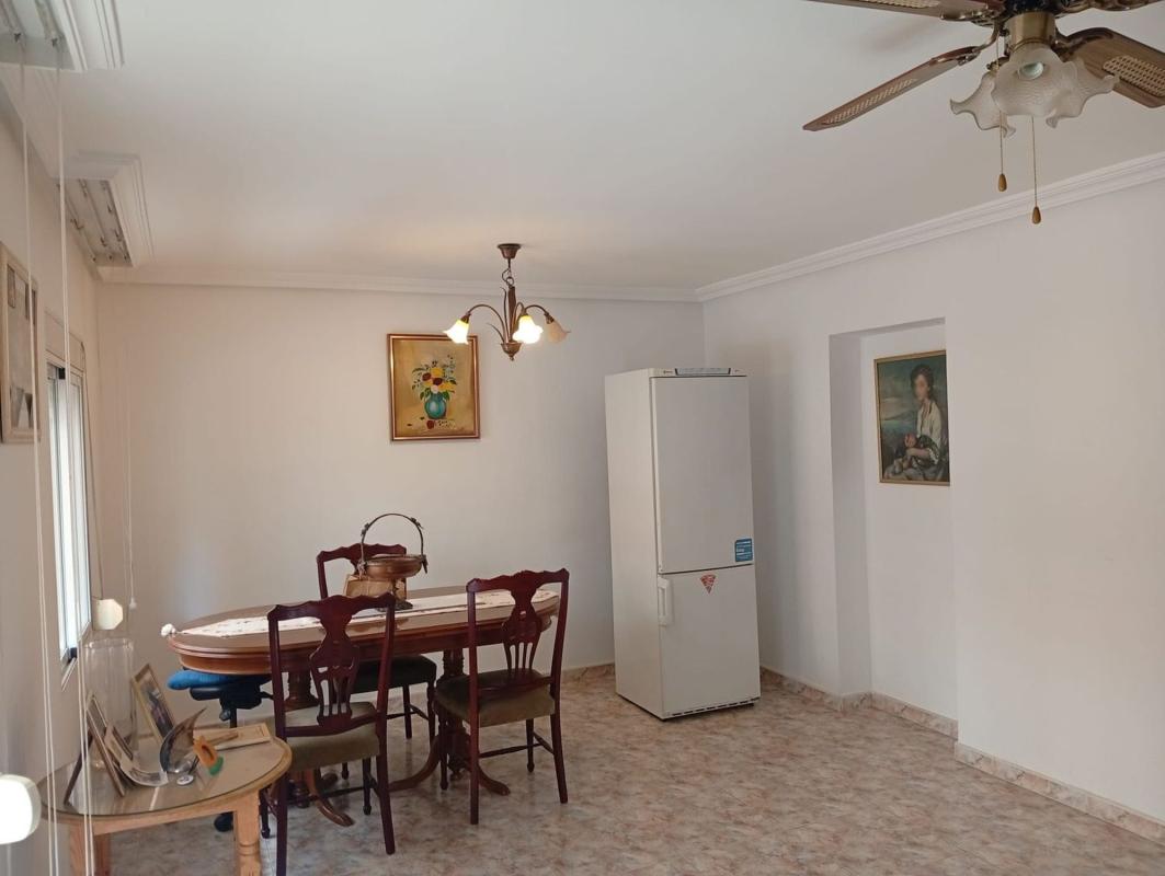 Venta de piso en Piso en Calle Pintor Pérez Pizarro, Virgen del Remedio - Parque lo Morant, Alicante / Alacant, Alicante / Alacant
photo 3