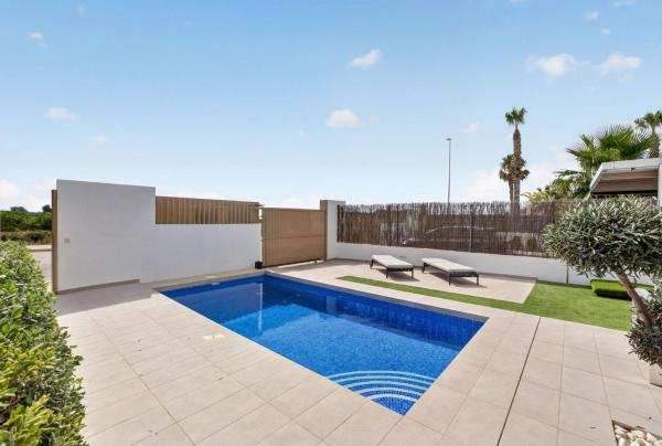 Частный шале на продаже в  Casa o chalet independiente en Avenida el Ras Gran, 2, Urbanizaciones, Guardamar del Segura, Гуардамар-дель-Сегура photo 4