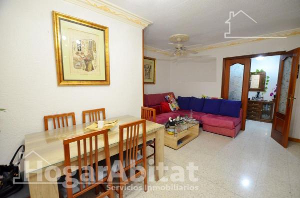 Piso en venta en Piso en Calle Salvador Allende, Juan XXIII, Alicante / Alacant, Alicante / Alacant photo 4