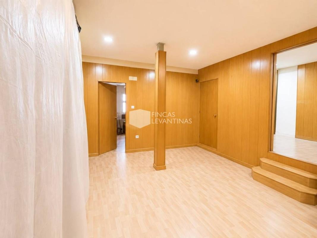 Недвижимость на продажу и в аренду в Испании photo 3