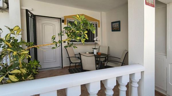 Chalet adosado en venta en Chalet adosado en Plaza H-1 Villa Rosa, 6 b, Los Balcones y los Altos, Orihuela , Orihuela thumbnail 1