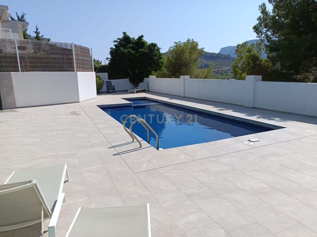 Venta de chalet independiente en Chalet adosado en Partida Empedrola II, 1 k, Cometa-Carrió, Calpe, Calpe
photo 2