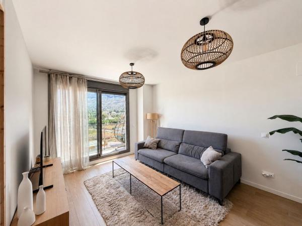 Аттик на продажу в  Ático en El Montgó, Denia, Дения photo 4