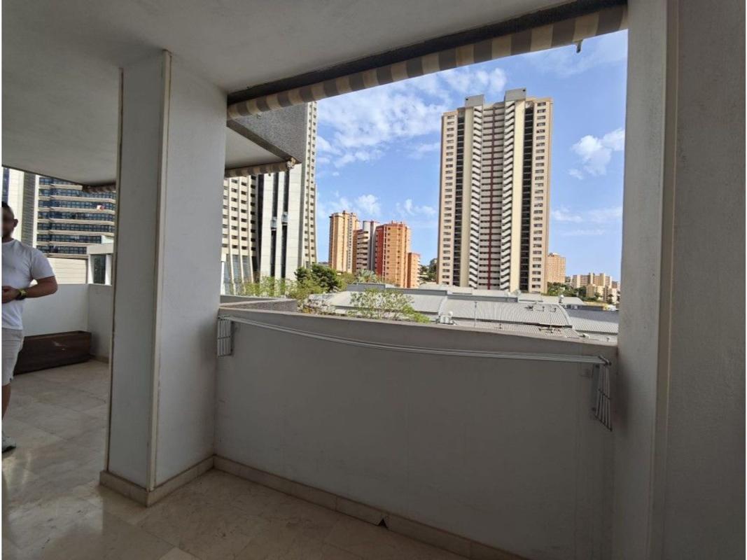 Venta de piso en Piso en Avenida de la Vila Joiosa, 35, Playa de Poniente, Benidorm, Benidorm
photo 2