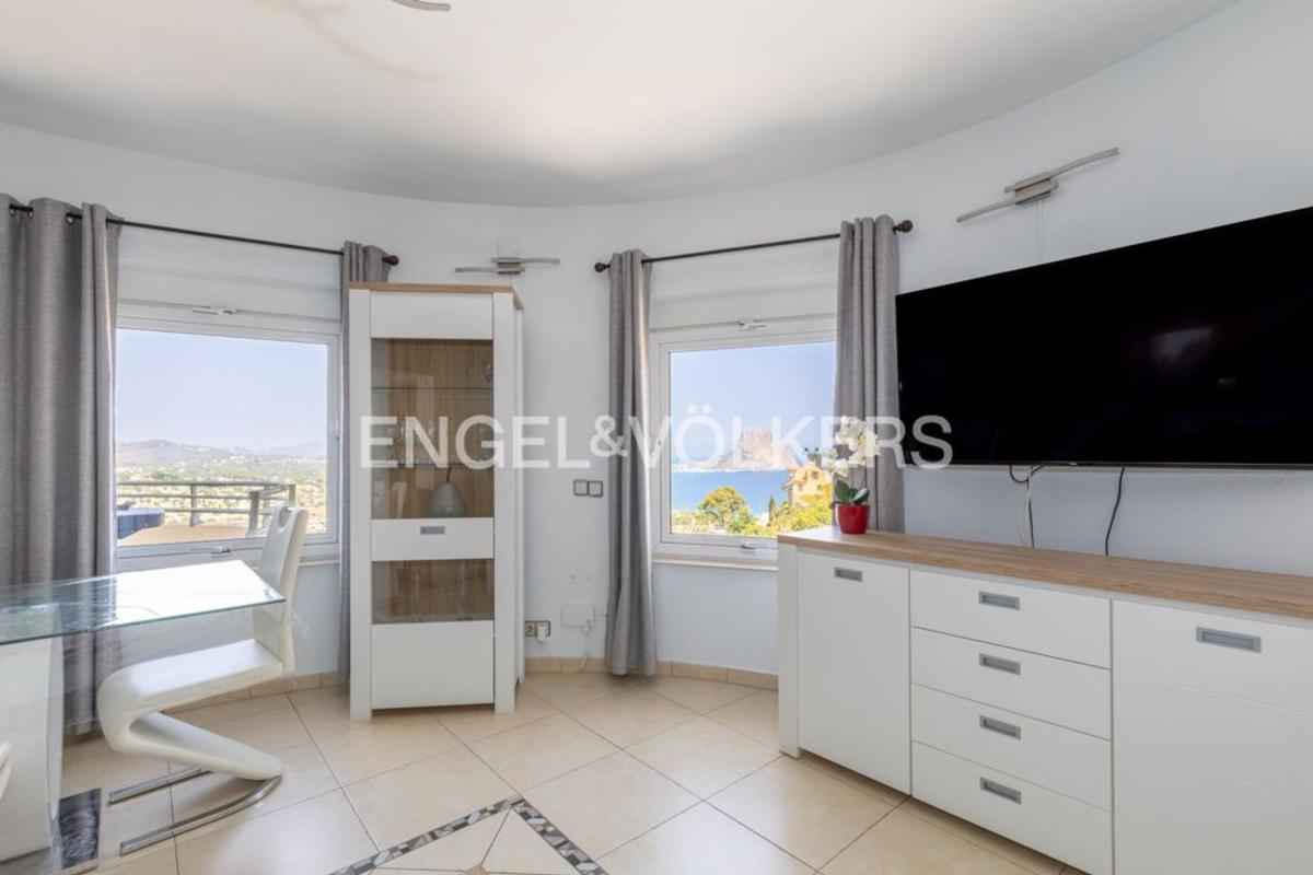 Продажа отдельного шале в  Casa o chalet independiente en Maryvilla, Calpe, Кальпе photo 5