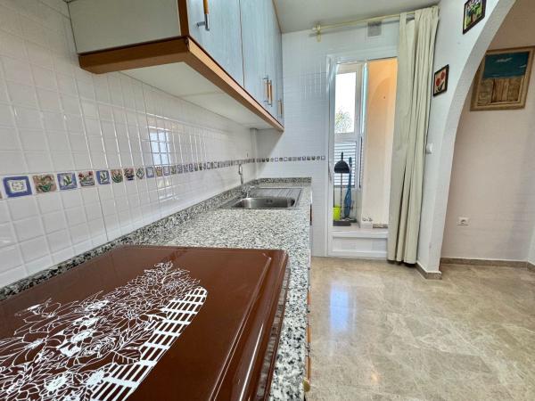 Chalet adosado en Calle de I'Aigualera, 3, Bonalba-Cotoveta, Mutxamel photo 1