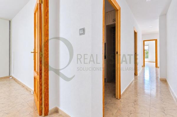 Venta de piso en Piso en Calle Doctor Ivorra, Centro, San Juan de Alicante, San Juan de Alicante
thumbnail 3