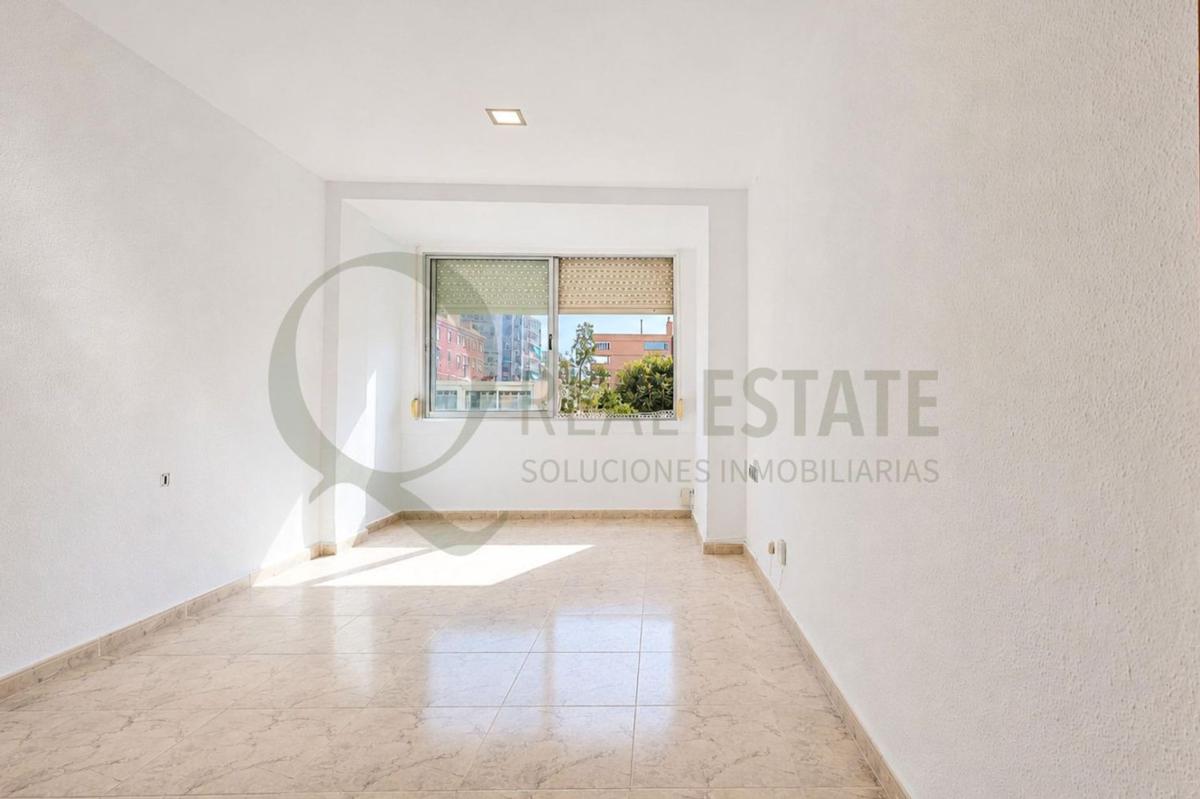 Venta de piso en Piso en Calle Doctor Ivorra, Centro, San Juan de Alicante, San Juan de Alicante
photo 4